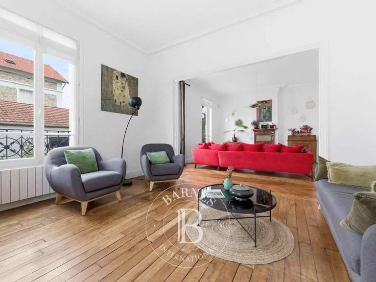 Maison Saint-Maur-des-Fossés - 6 chambres - 317m²