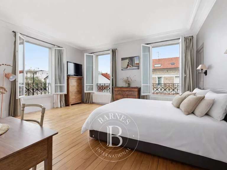 Maison Saint-Maur-des-Fossés - 6 chambres - 317m²