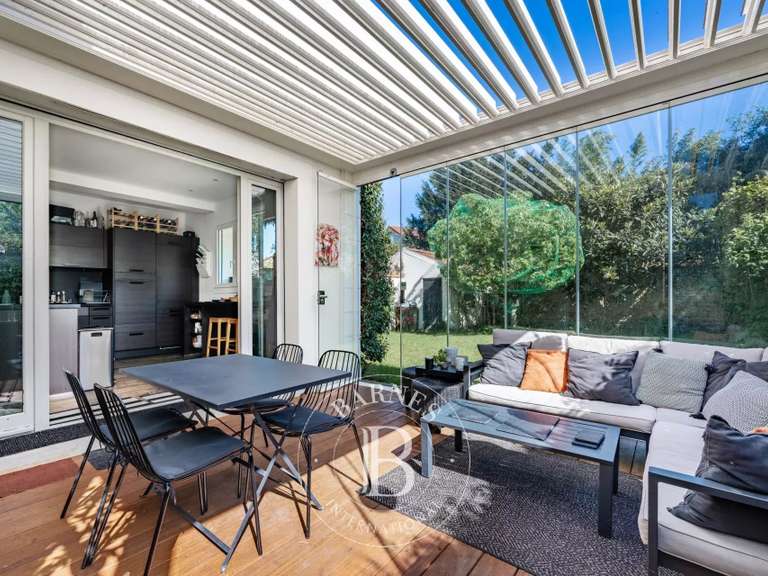 Maison Saint-Maur-des-Fossés - 4 chambres - 211m²