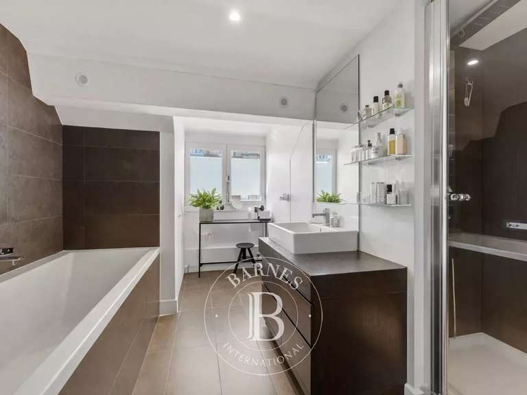 Maison Saint-Maur-des-Fossés - 4 chambres - 211m²