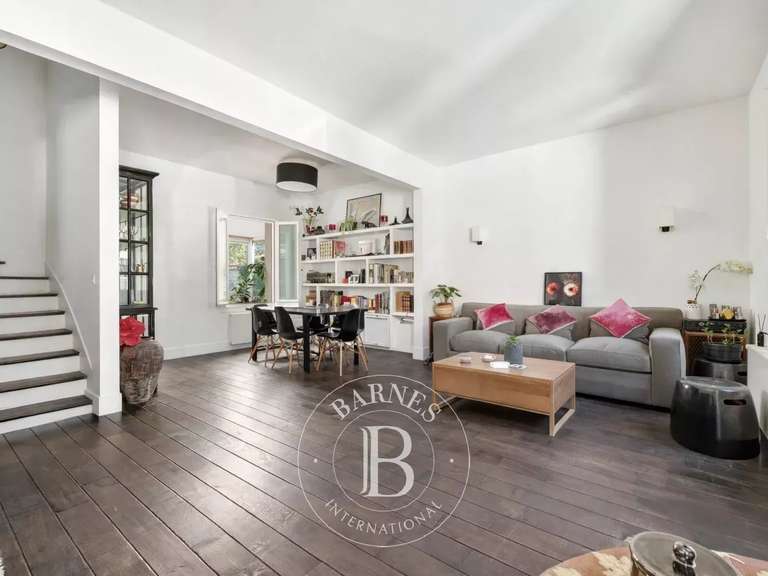 Maison Saint-Maur-des-Fossés - 4 chambres - 211m²