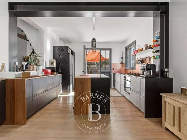 Maison Saint-Maur-des-Fossés - 5 chambres - 282m²