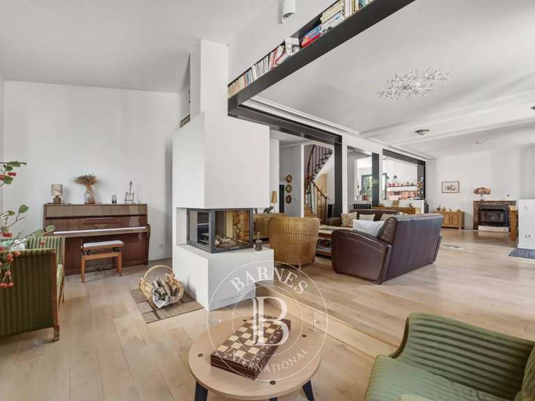 Maison Saint-Maur-des-Fossés - 5 chambres - 282m²