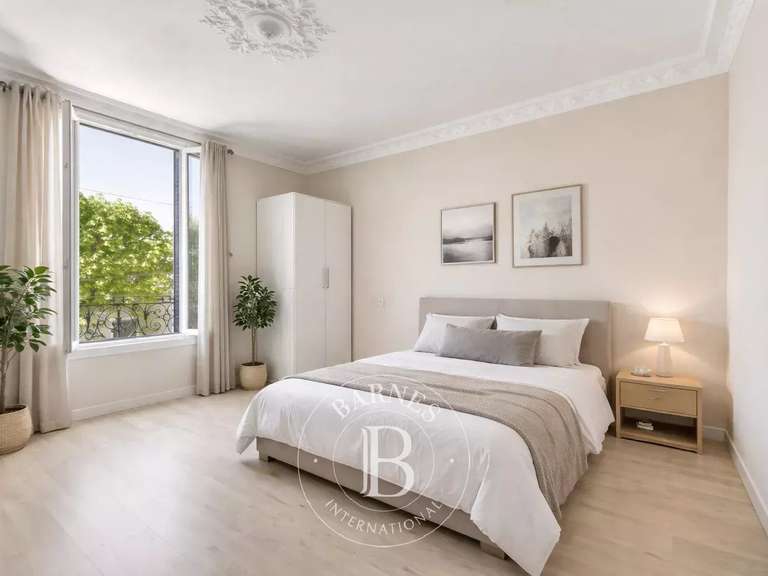 Maison Saint-Maur-des-Fossés - 5 chambres - 282m²