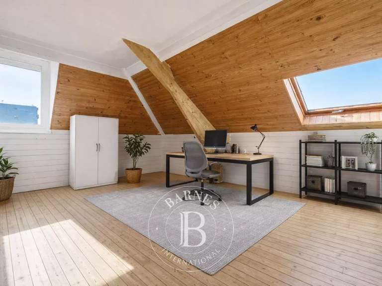 Maison Saint-Maur-des-Fossés - 5 chambres - 282m²