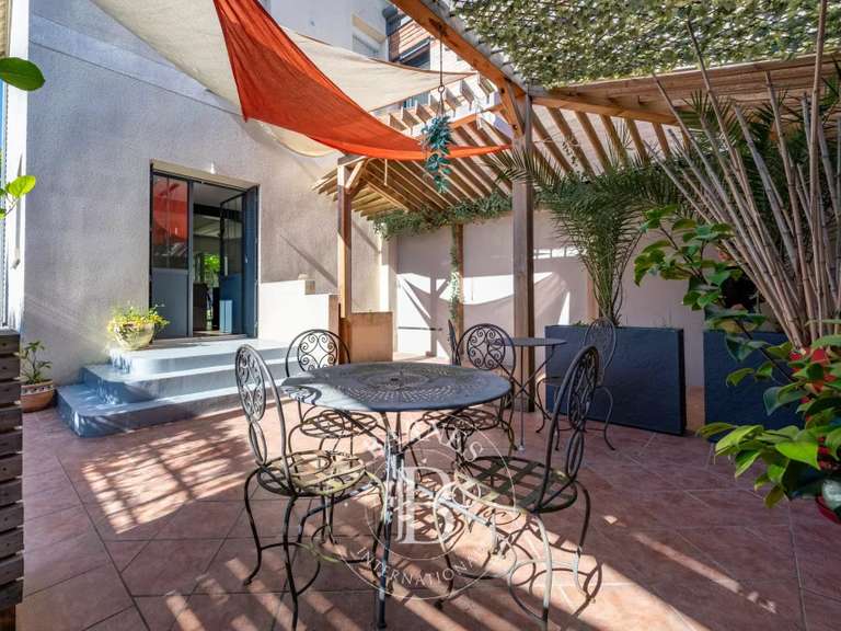 Maison Saint-Maur-des-Fossés - 5 chambres - 282m²