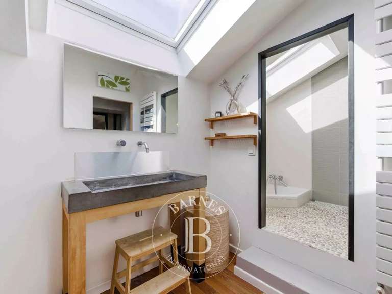 Maison Saint-Maur-des-Fossés - 5 chambres - 226m²