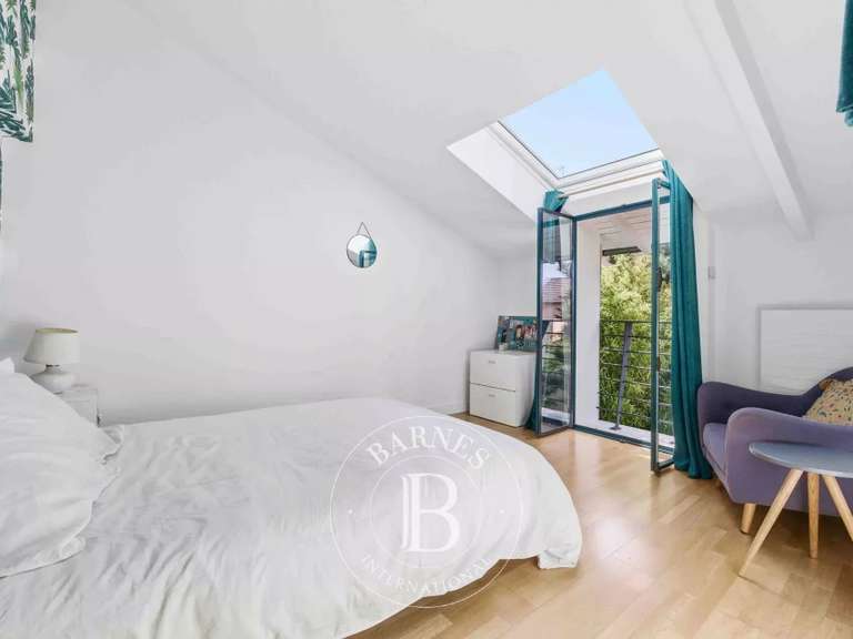 Maison Saint-Maur-des-Fossés - 5 chambres - 226m²