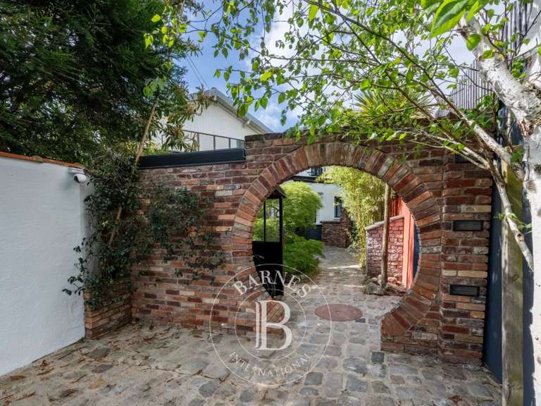 Maison Saint-Maur-des-Fossés - 5 chambres - 226m²