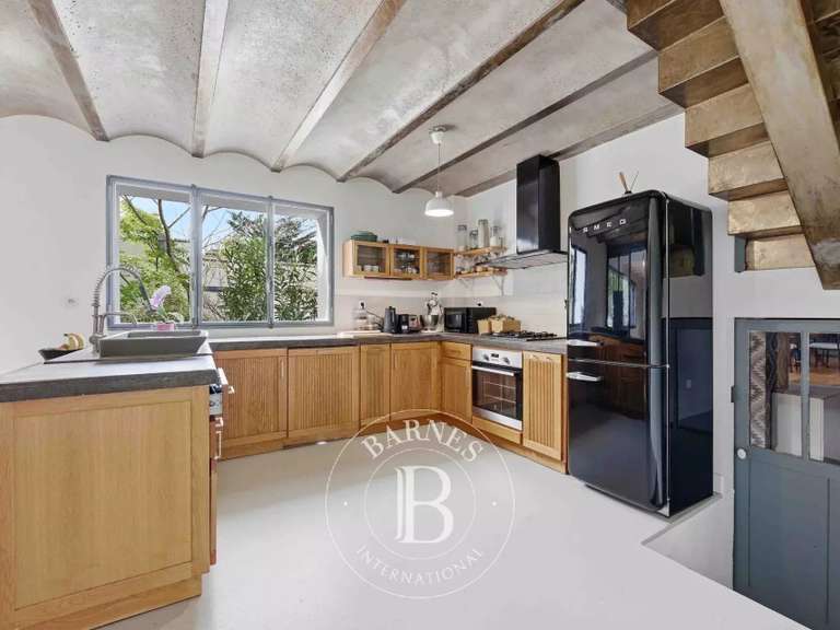 Maison Saint-Maur-des-Fossés - 5 chambres - 226m²