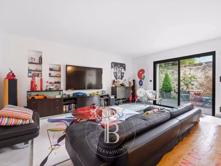 House Saint-Maur-des-Fossés - 4 bedrooms - 306m²