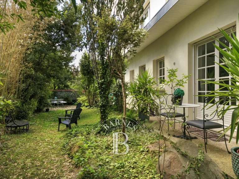 Maison Saint-Maur-des-Fossés - 5 chambres - 242m²