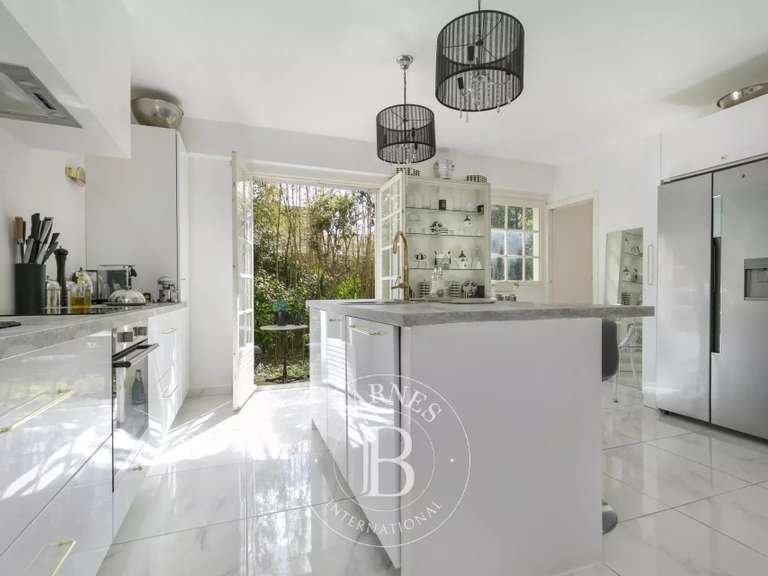 Maison Saint-Maur-des-Fossés - 5 chambres - 242m²