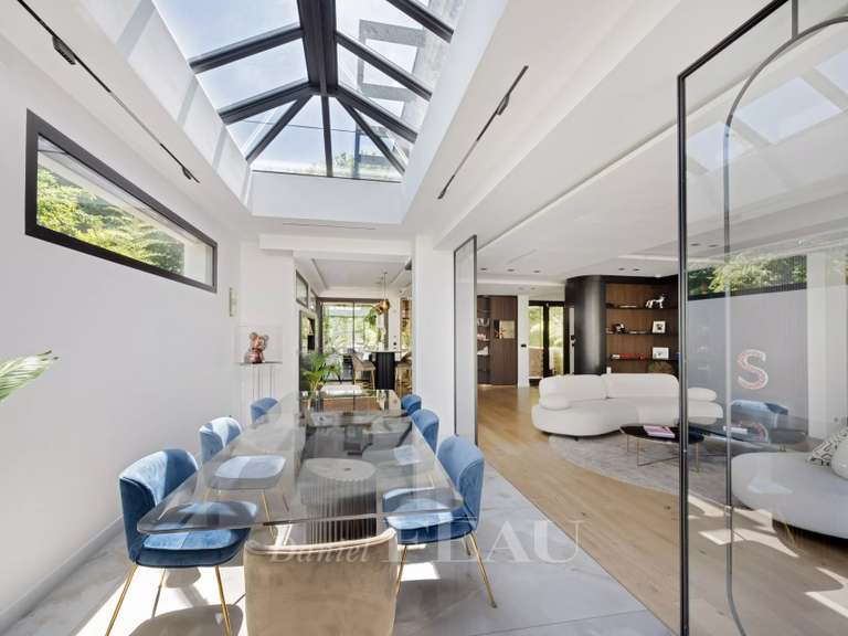 Maison Saint-Maur-des-Fossés - 6 chambres - 400m²