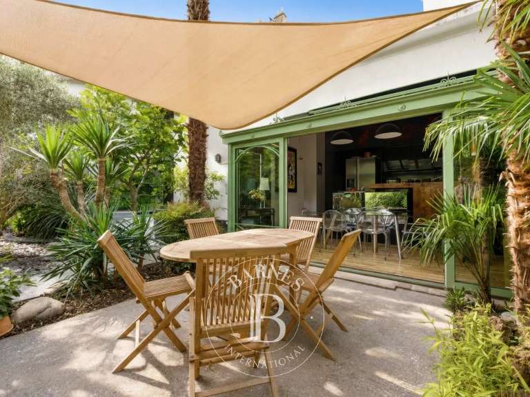 Maison Saint-Maur-des-Fossés - 5 chambres - 222m²