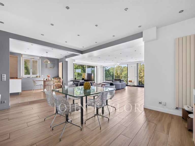 Maison Saint-Maur-des-Fossés - 380m²