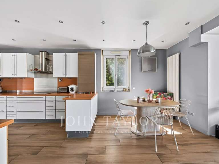 Maison Saint-Maur-des-Fossés - 380m²