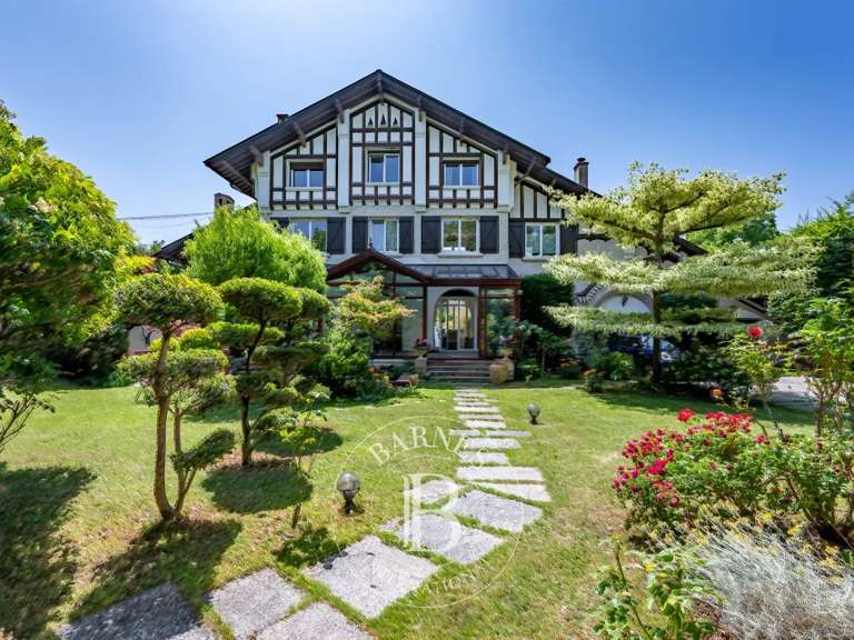 Maison Saint-Maur-des-Fossés - 4 chambres - 224m²