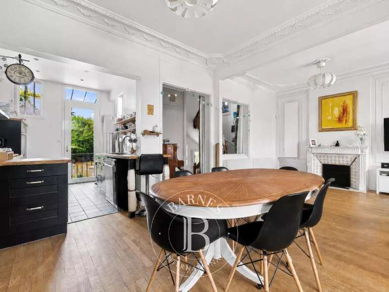 Maison Saint-Maur-des-Fossés - 4 chambres - 219m²