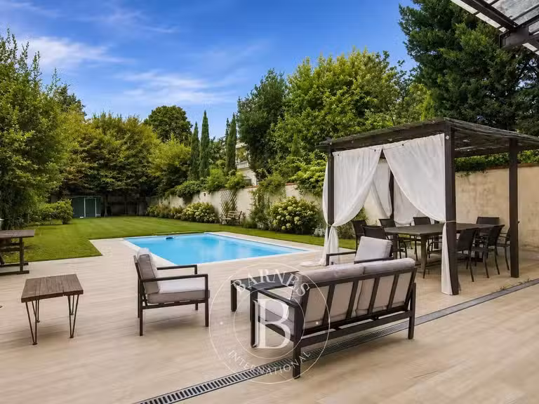 Maison Saint-Maur-des-Fossés - 4 chambres - 219m²