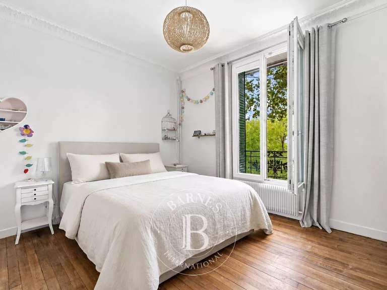Maison Saint-Maur-des-Fossés - 4 chambres - 219m²
