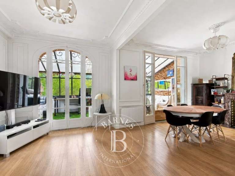 Maison Saint-Maur-des-Fossés - 4 chambres - 219m²