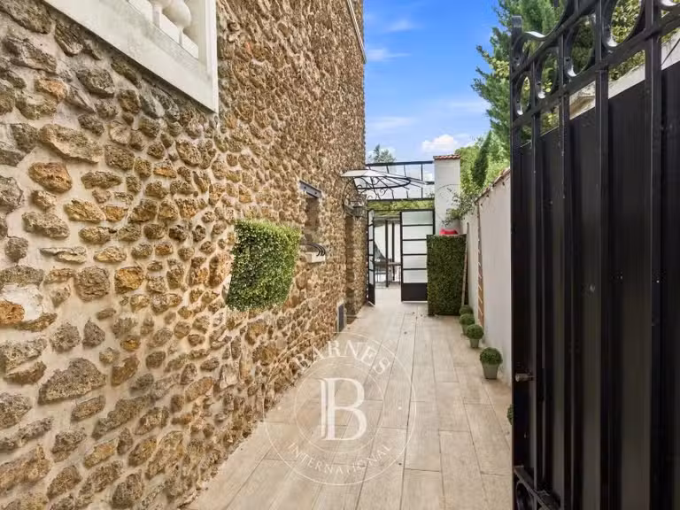 Maison Saint-Maur-des-Fossés - 4 chambres - 219m²
