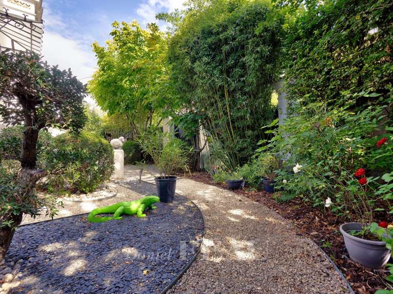 Maison Saint-Maur-des-Fossés - 7 chambres - 593m²