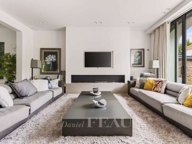 Maison Saint-Maur-des-Fossés - 7 chambres - 593m²