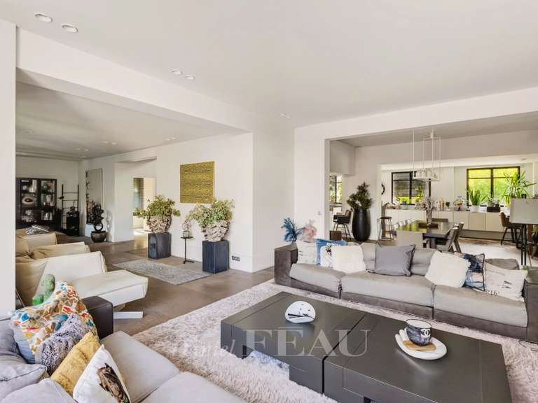 Maison Saint-Maur-des-Fossés - 7 chambres - 593m²