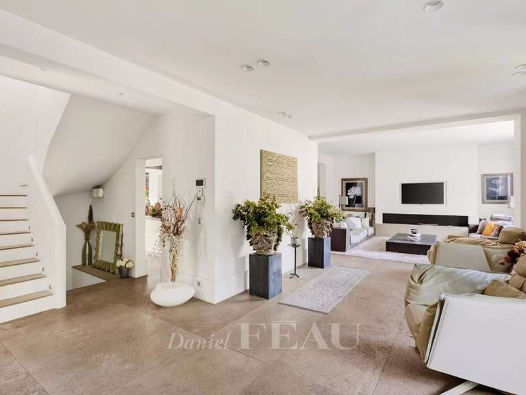 Maison Saint-Maur-des-Fossés - 7 chambres - 593m²