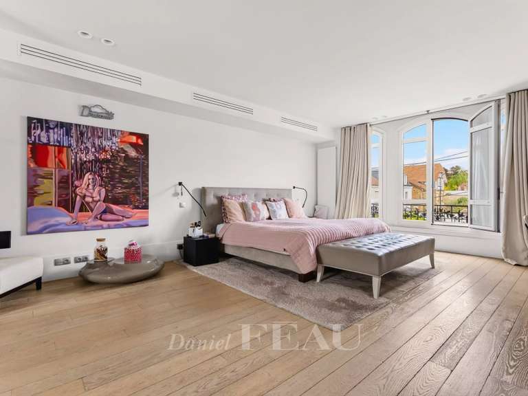 Maison Saint-Maur-des-Fossés - 7 chambres - 593m²