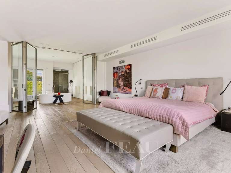 Maison Saint-Maur-des-Fossés - 7 chambres - 593m²