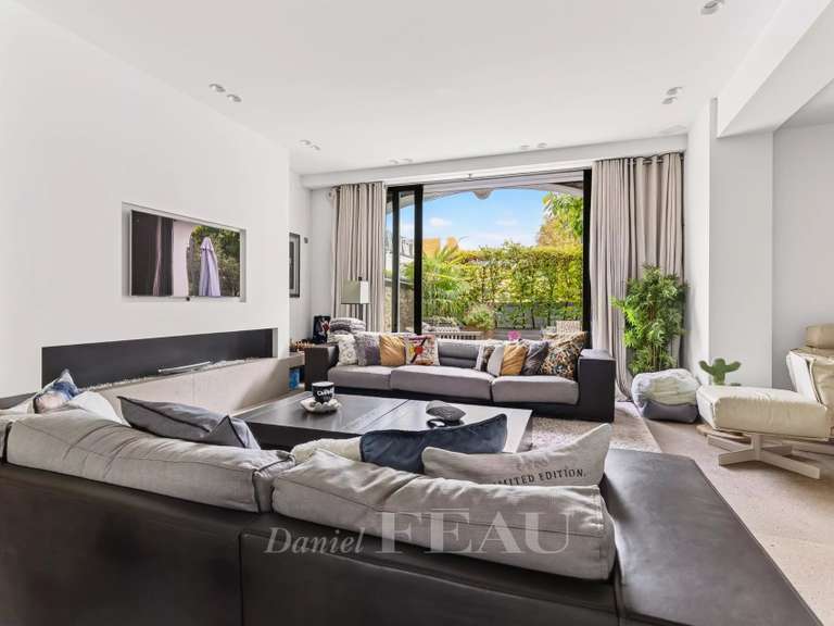 Maison Saint-Maur-des-Fossés - 7 chambres - 593m²