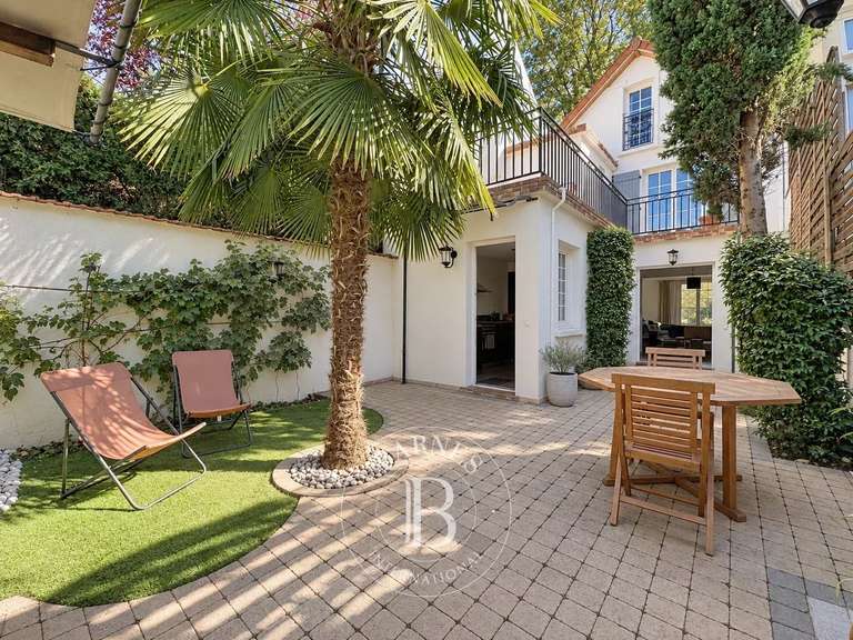 Maison Saint-Maur-des-Fossés - 4 chambres - 179m²