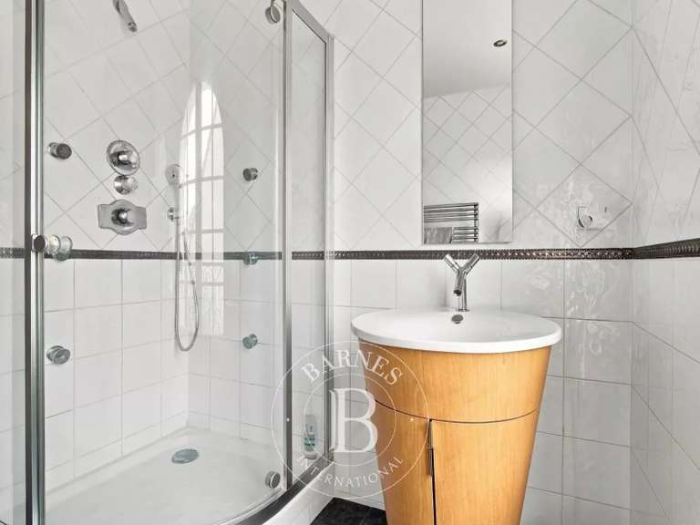 Maison Saint-Maur-des-Fossés - 10 chambres - 525m²