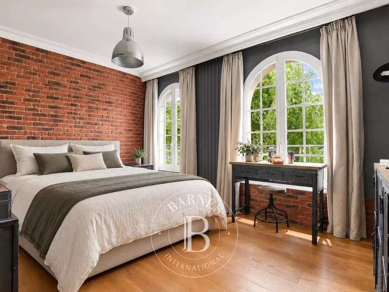 Maison Saint-Maur-des-Fossés - 10 chambres - 525m²