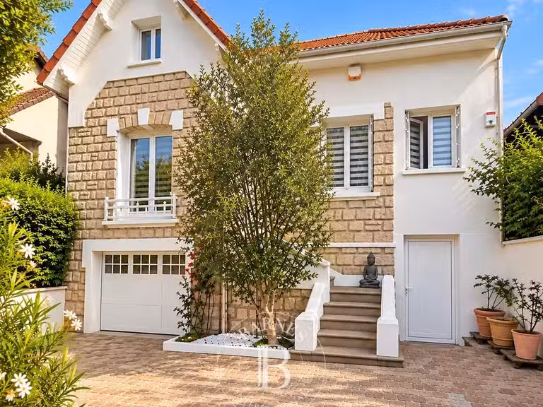 Maison Saint-Maur-des-Fossés - 4 chambres - 178m²