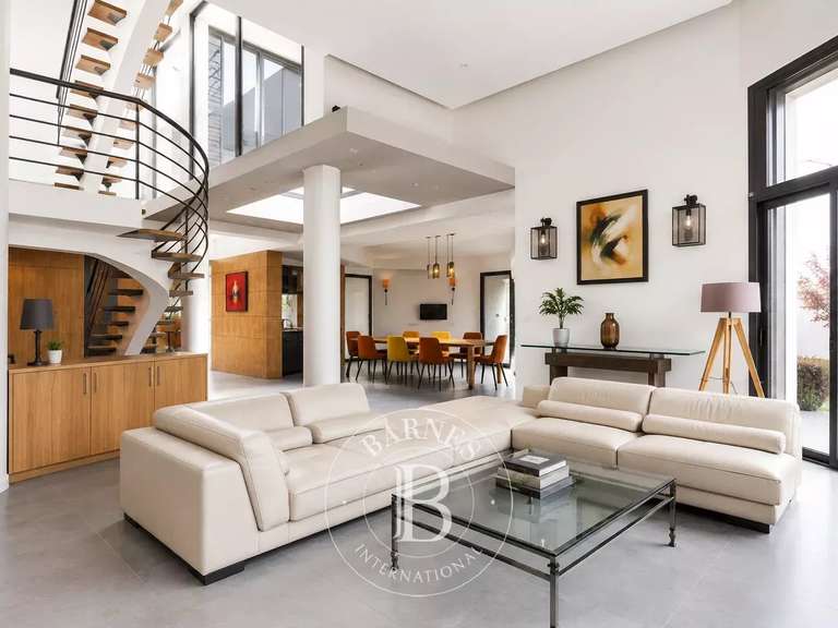 Maison Saint-Maur-des-Fossés - 5 chambres - 320m²