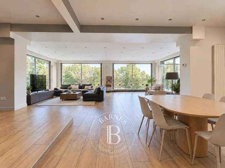 Maison Saint-Maur-des-Fossés - 5 chambres - 418m²