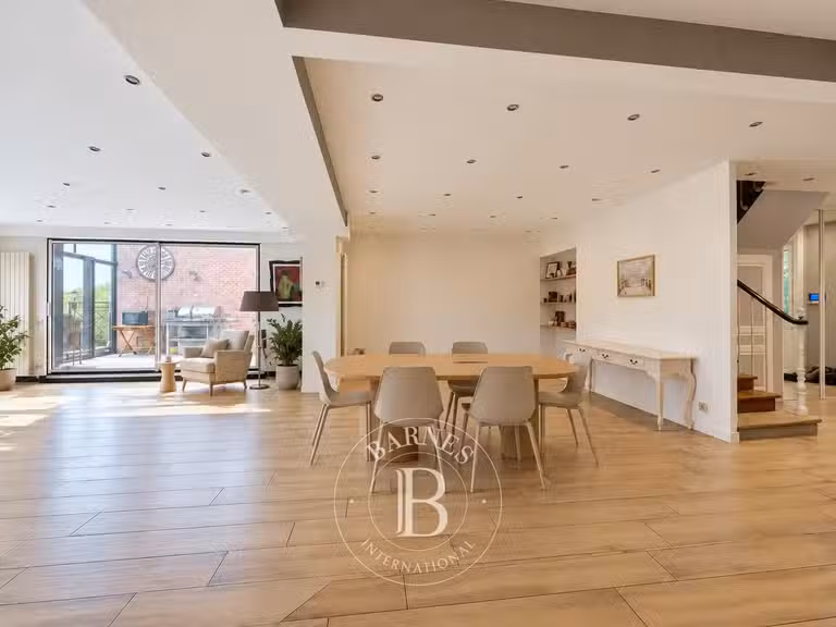 Maison Saint-Maur-des-Fossés - 5 chambres - 418m²