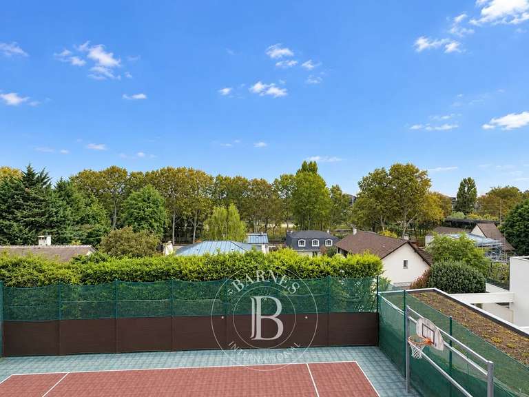 Maison Saint-Maur-des-Fossés - 5 chambres - 418m²