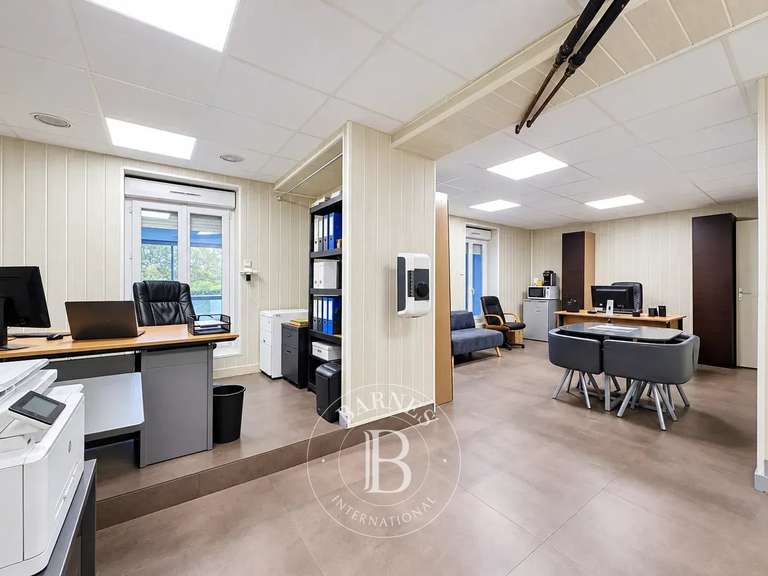Maison Saint-Maur-des-Fossés - 5 chambres - 418m²