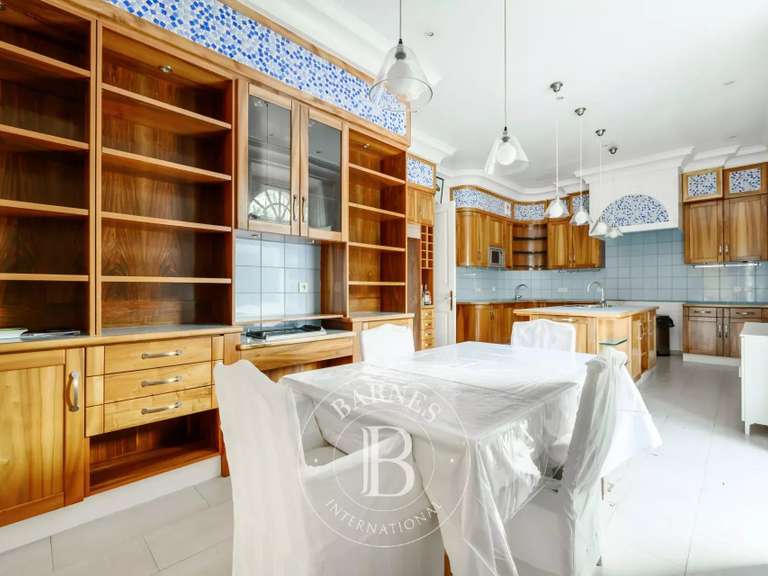 Property Saint-Maur-des-Fossés - 3 bedrooms - 609m²