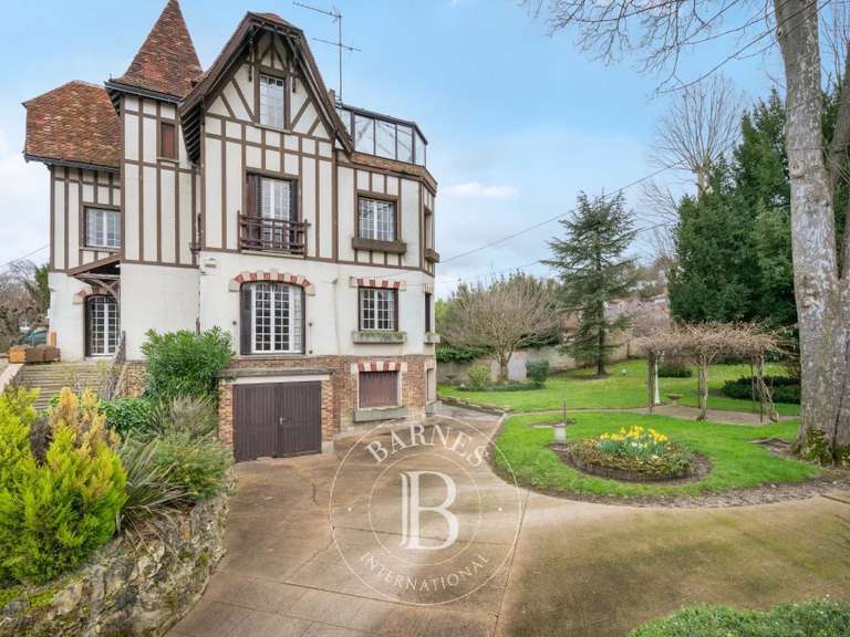 Propriété Saint-Maur-des-Fossés - 4 chambres - 400m²