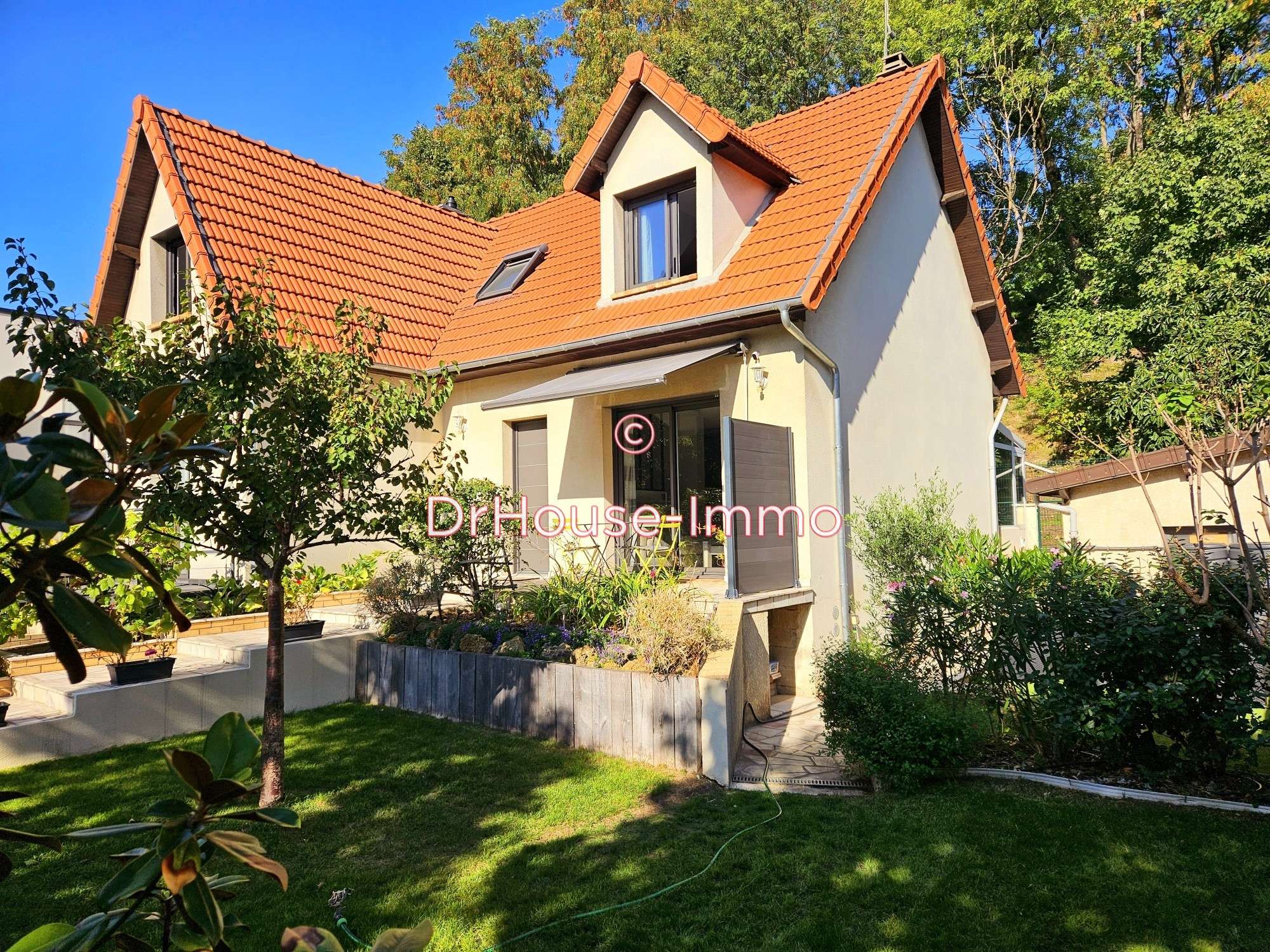 Villa de luxe à vendre à Saint-Maur-des-Fossés : 879 000€ | 153m²