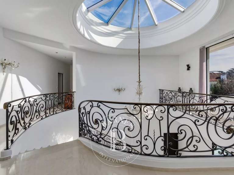 Villa Saint-Maur-des-Fossés - 7 bedrooms - 350m²