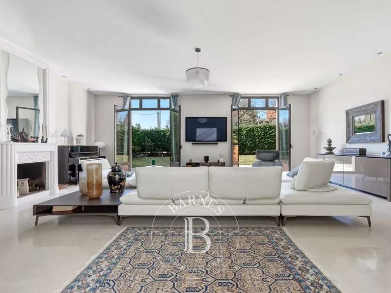 Villa Saint-Maur-des-Fossés - 7 bedrooms - 350m²