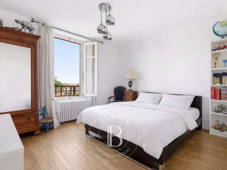 Villa Saint-Maur-des-Fossés - 7 chambres - 364m²