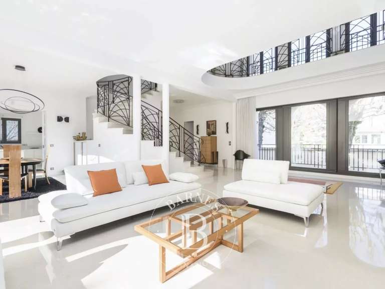 Villa Saint-Maur-des-Fossés - 5 chambres - 298m²